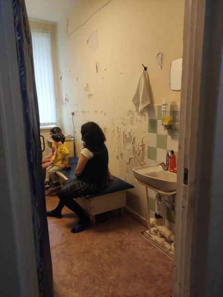  Жительница Нижнего Тагила пожаловалась на разруху в детской больнице (фото)																				0
									
									
						