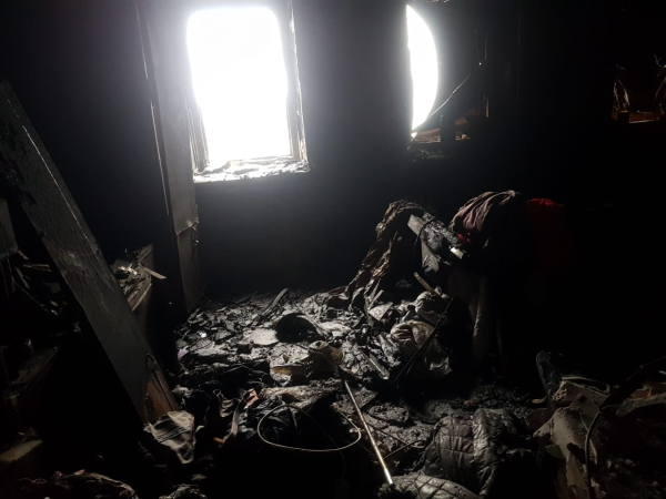  Утром 1 января в Нижнем Тагиле в пожаре погиб дедушка. Он отогревал трубы (фото)																				0
									
									
						