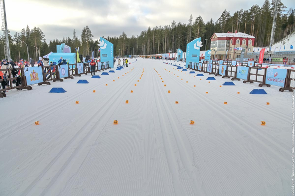  В Нижнем Тагиле прошёл главный старт «Лыжни России». Победителям вручили снегоходы (фото)																				0
									
									
						