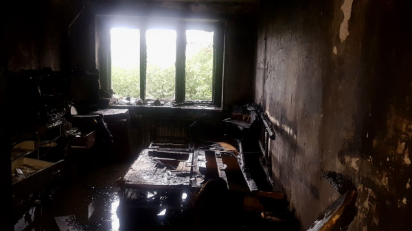 В Нижнем Тагиле в пожаре погиб человек: он смог добежать до соседей, но надышался продуктами горения 0