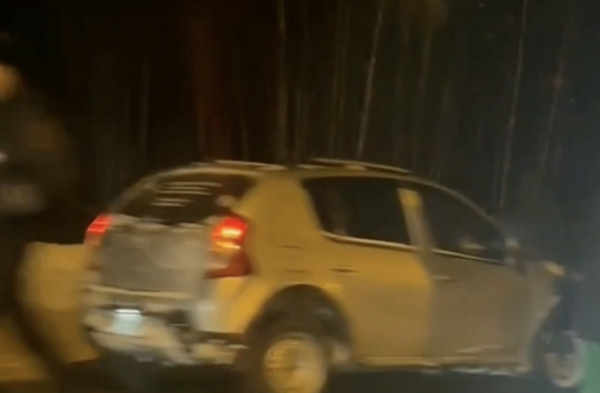 От удара вырвало мост: видео массовой аварии на Серовском тракте 0